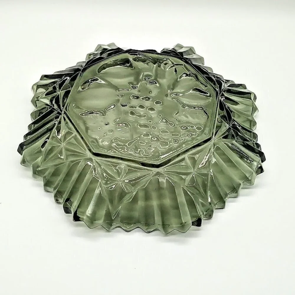 Federal Glass Pioneer Smoke Crimped Bowl Fruit Design
